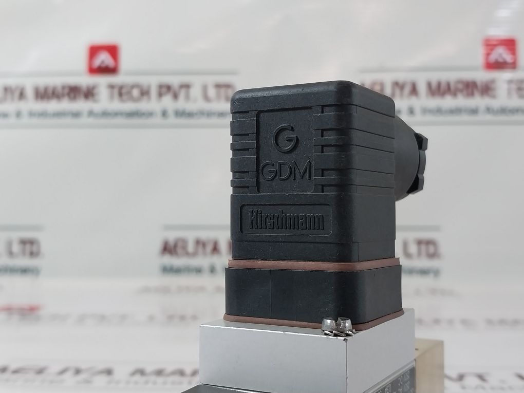 Trafag Sensors + Controls 9M0.2081 Pressure Switch 4..40 Bar