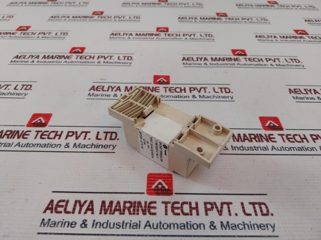 Trane X13651522010 Tbt Bacnet Terminator Rev 2 50/60Hz