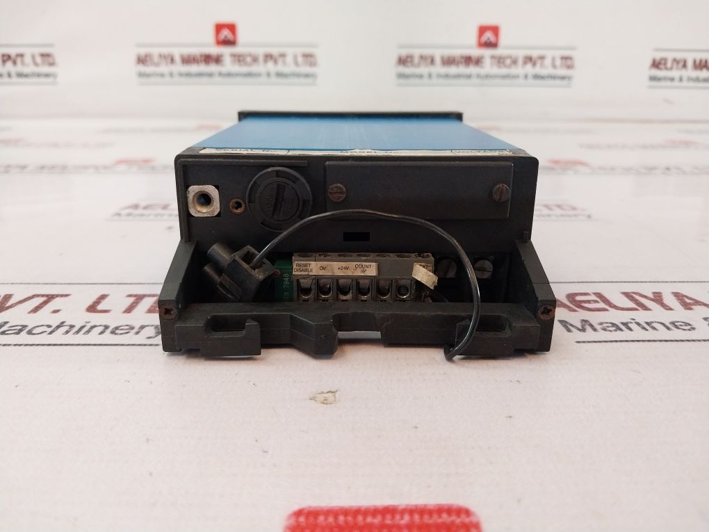 Trumeter 8007.O.B.P.2405/8007.0.B.P.240S Panel Mount 240 Ac Dc