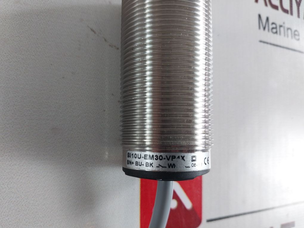 Turck Bi10U-em30-vp4X Proximity Sensor 10…65 Vdc