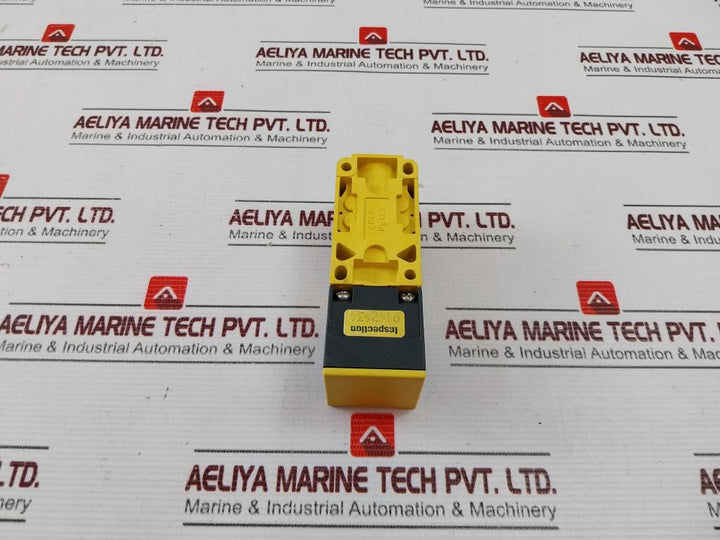 Turck Bi15-cp40-ad4X Proximity Sensor 10-65Vdc 3-100 Ma
