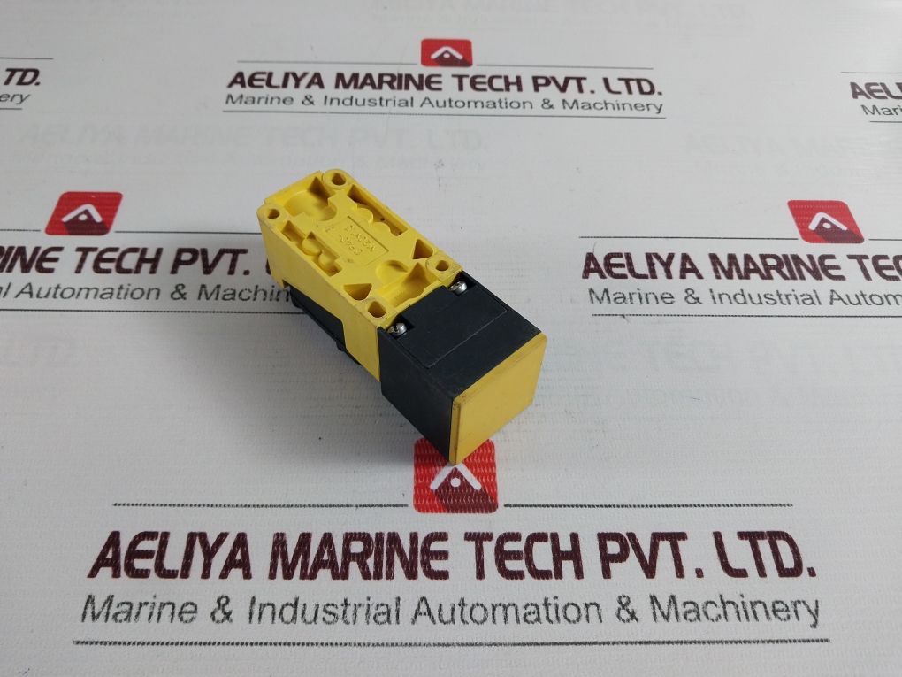 Bi15-cp40-y1X Turck Combi Prox Inductive Proximity Sensor