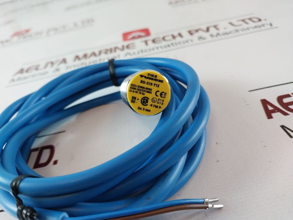 Turck Bi5-g18-y1X Proximity Switch Sensor 40150 8.2 Vdc