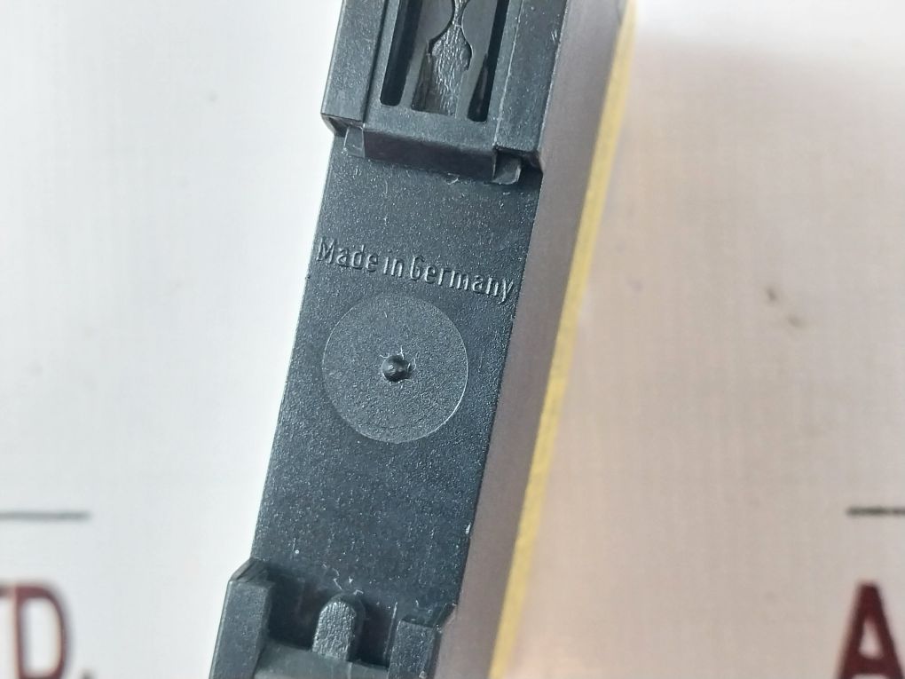 Turck Mk13-r-ex0 Isolating Switching Amplifier