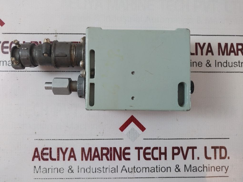 Ty25-02.300024-80 Combined Relay ~220V 50Hz 300Va