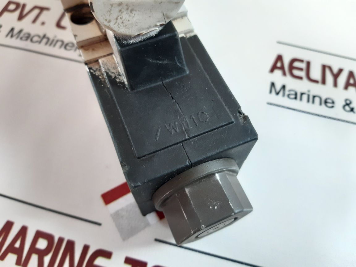 Uchida-rexroth 4We6D-51-m0/0Faw110-00Nps Directional Control Valve