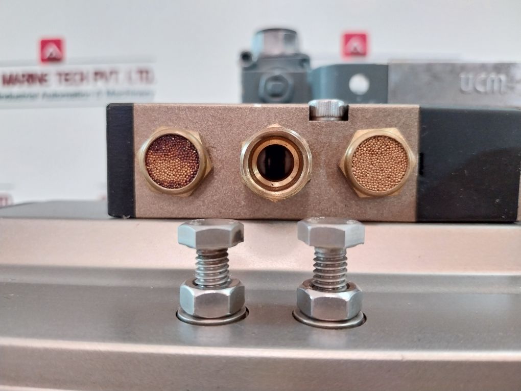 Ucm Ugn63S Valve Actuator Attachment En Iso5211