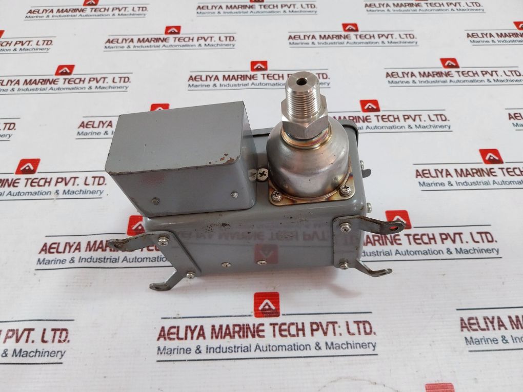 Ueda Seisakusho Vm-150S-s Vacuum Switch 181898