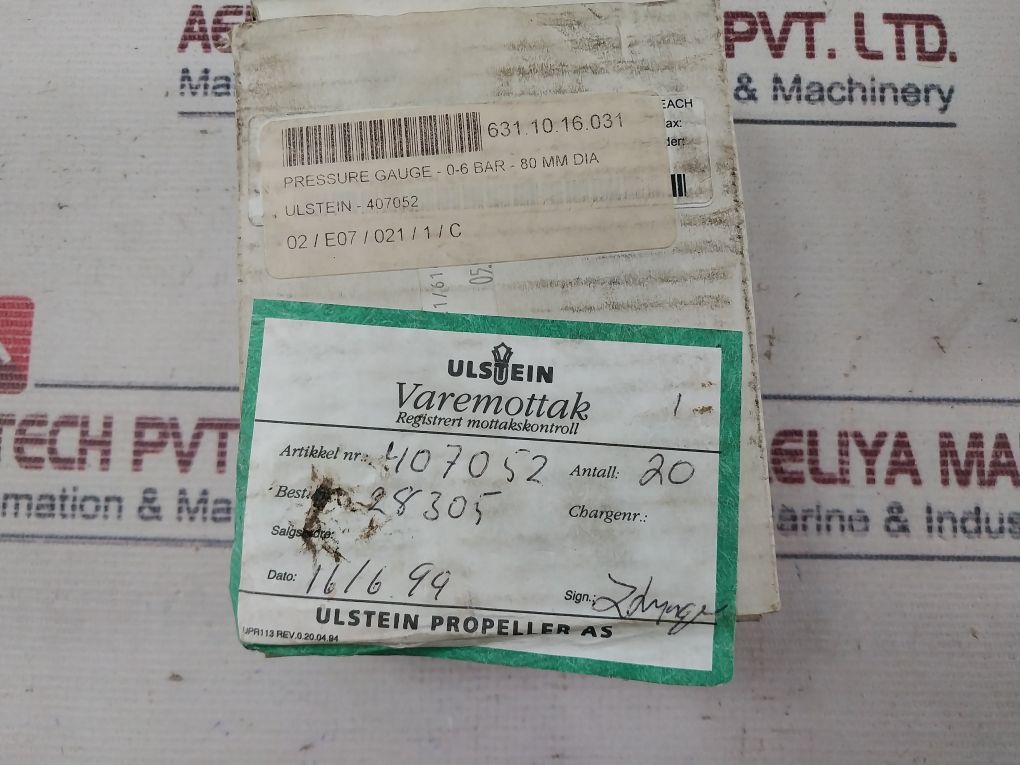 Ulstein 0 To 6 Bar Pressure Gauge