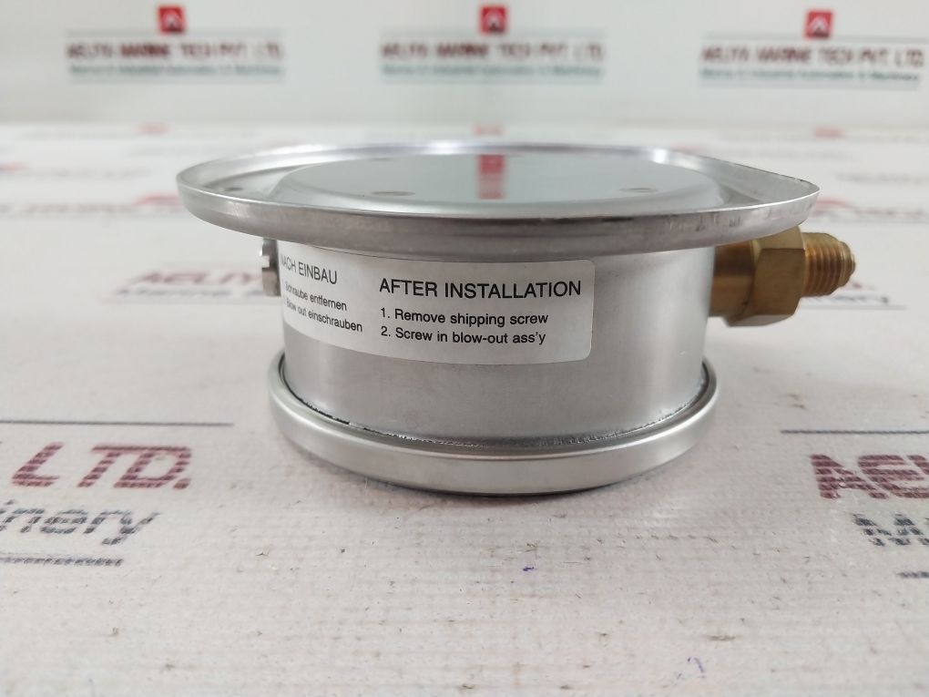 Ulstein 0 To 6 Bar Pressure Gauge