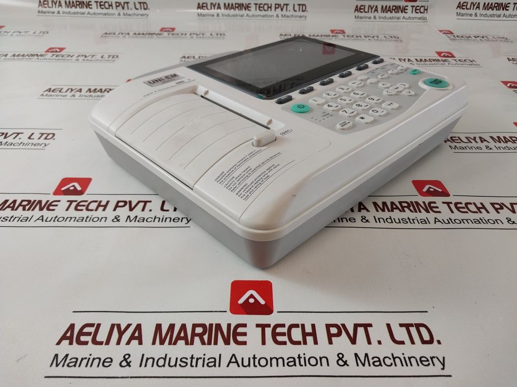 Uni-em Cardiomin 3C Ii Digital 3 Channels Electrocardiograph