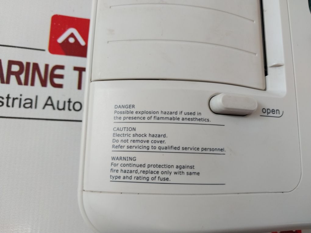 Uni-em Cardiomin 3C Ii Digital 3 Channels Electrocardiograph