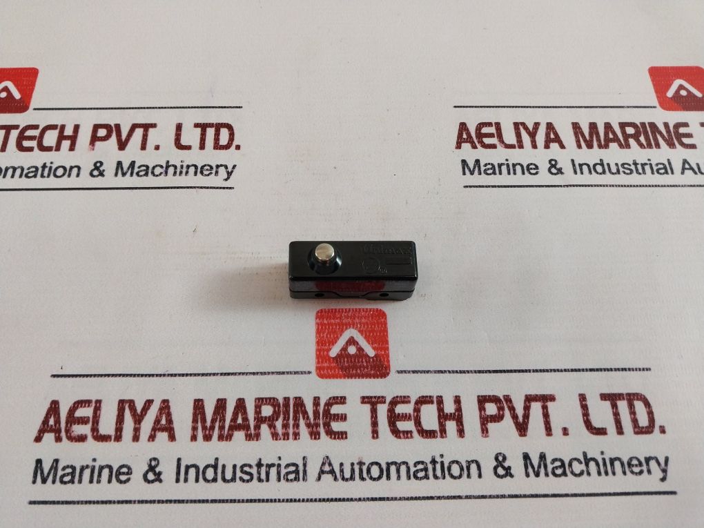 Unimax 2Hbd-1  Button Actuator Momentary Switch
