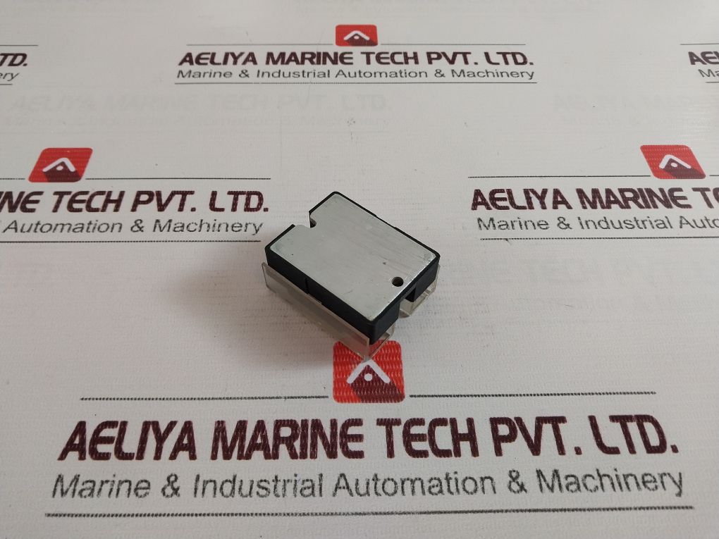 Unison 701 Zda 33 10 00 Solid State Relay