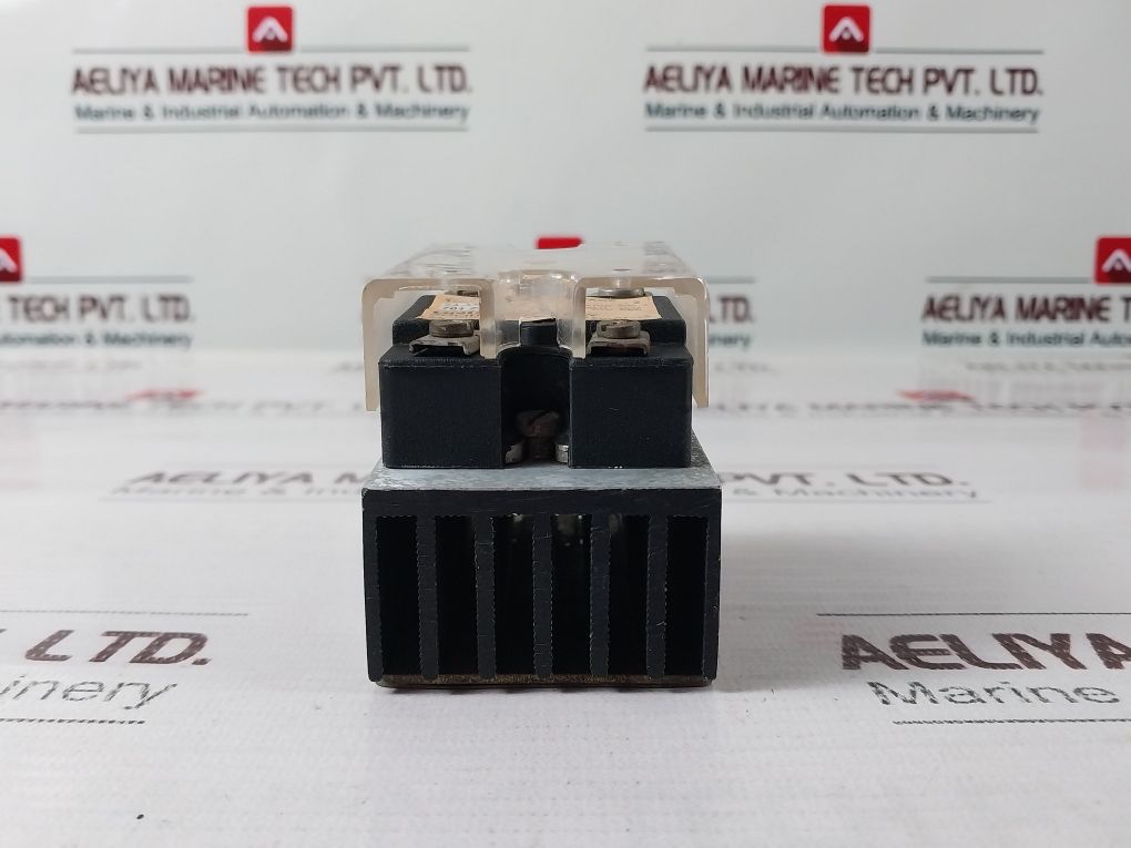 Unison 701 Zda 33 10 00 Solid State Relay 24-330 Vac 10 Amp Ac-1