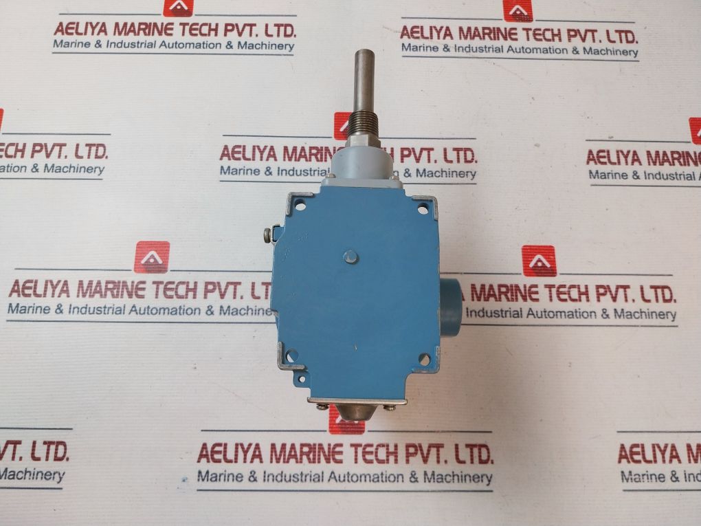 United Electric Controls B121120 Temperature Switch Aeliya Marine Tech