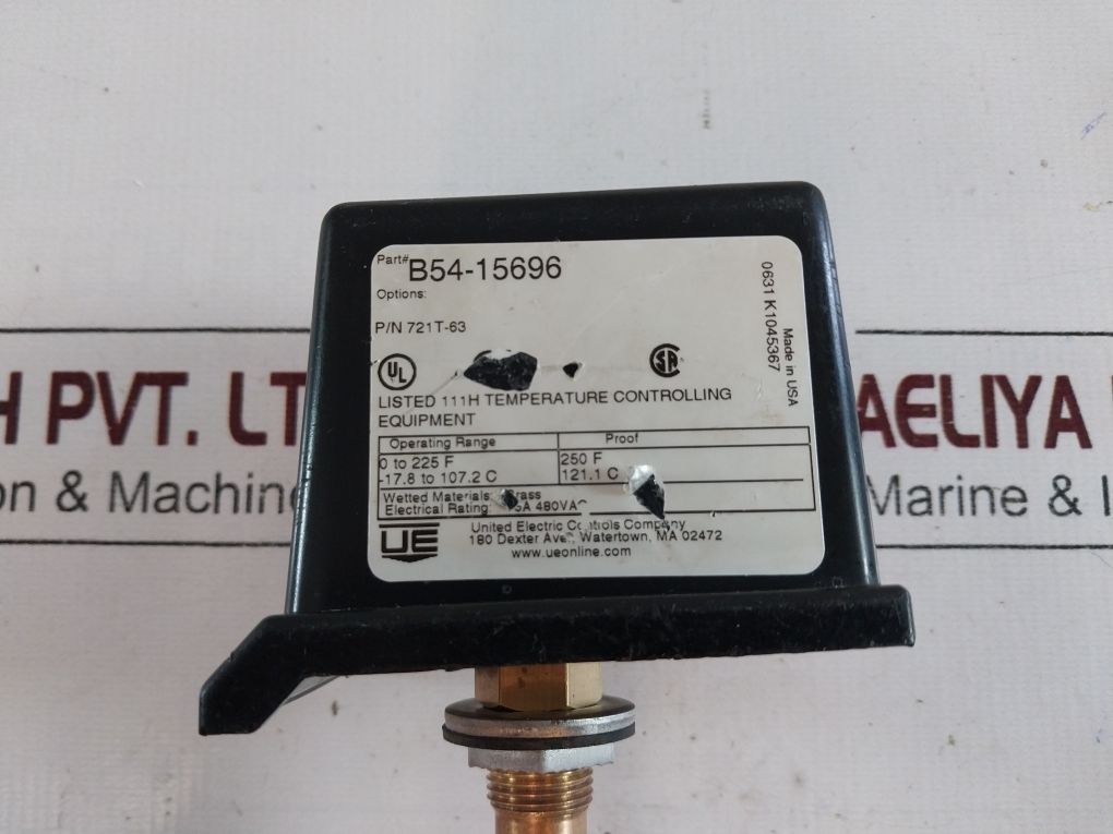 United Electric Controls B54-15696 Temperature Controller