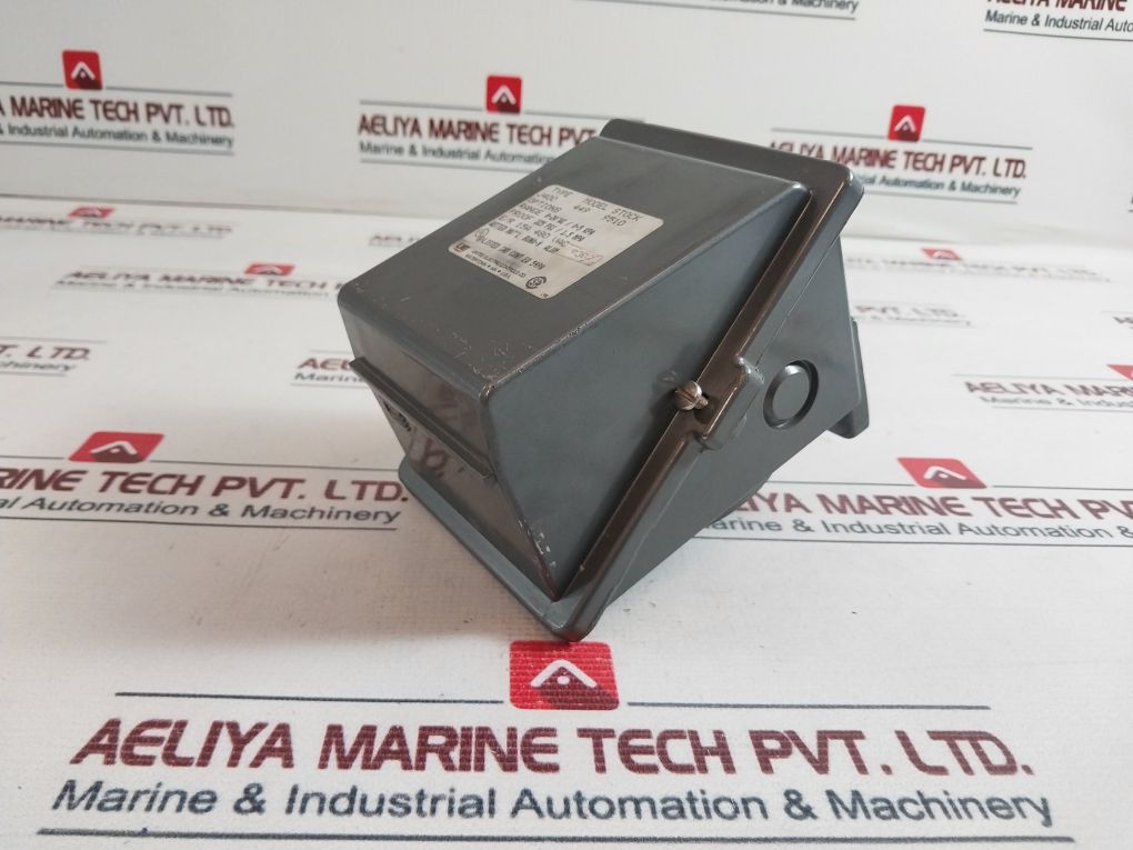 United Electric Controls J400 449 Pressure Switch