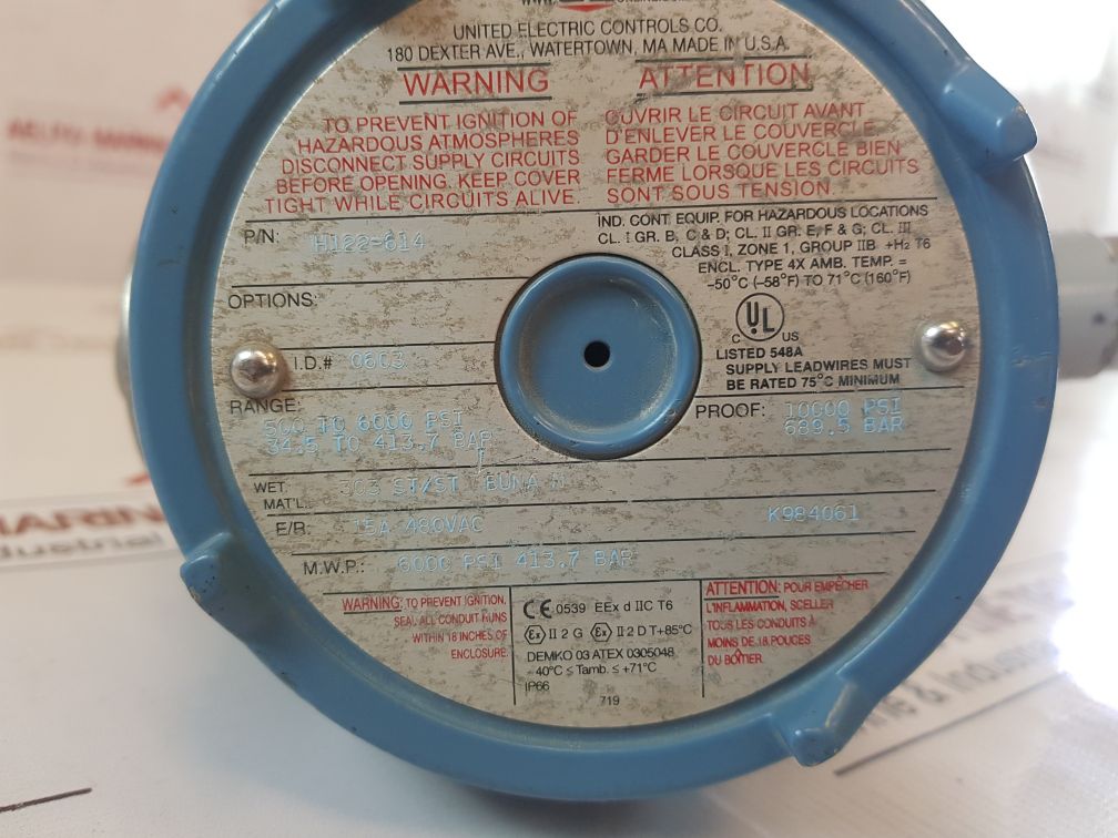 United Electric H122-614 Differential Pressure Switch 500 To 6000 Psi