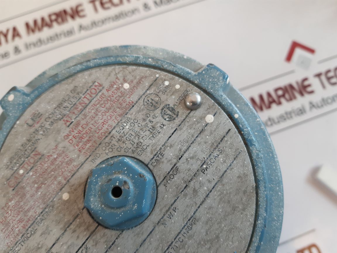 United Electric J120-451 Pressure Switch
