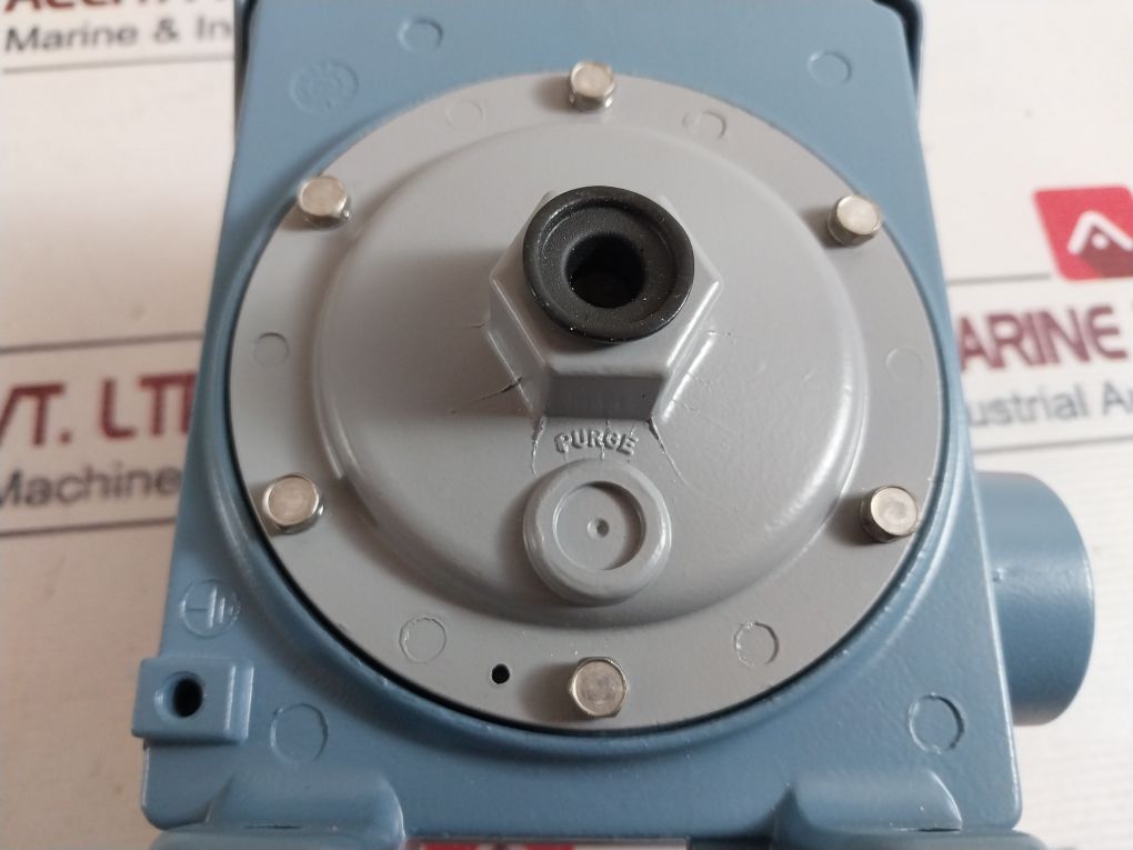 United Electric J400-449 Pressure Switch