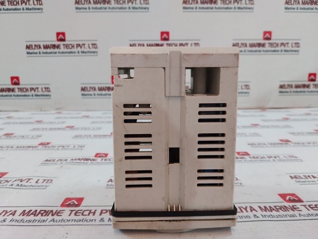 Vaf Instruments Cm30/2V0S0Eb/S02 Viscosity Controller 100-240Vac 50/60Hz 10W