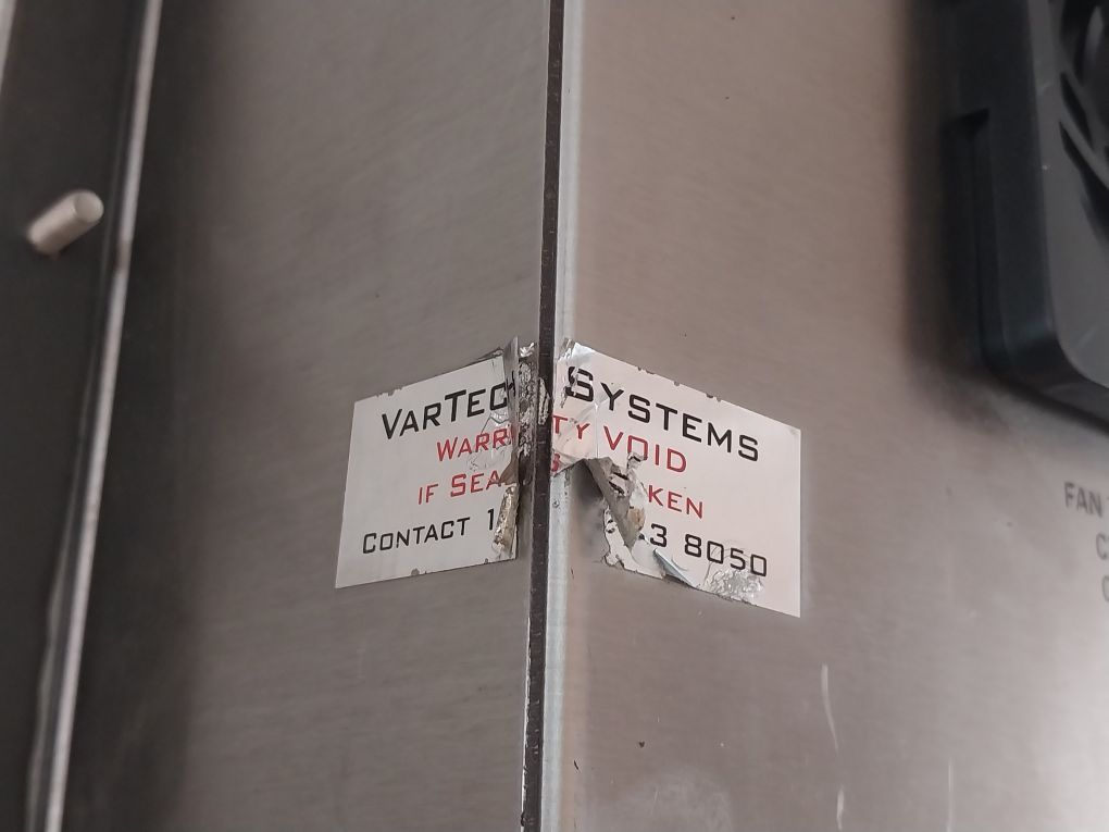 Vartech Systems Vt213P Operator Interface Panel Vt213P-04S-3-cs-00