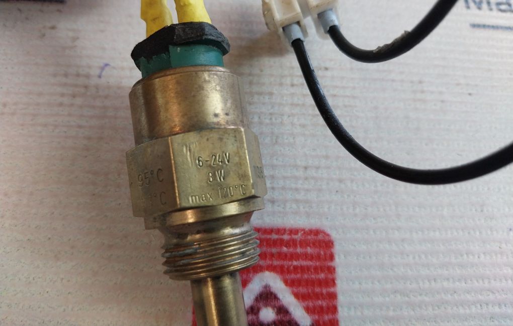 Vdo 858 229 Temperature Sensor 6-24V 3W