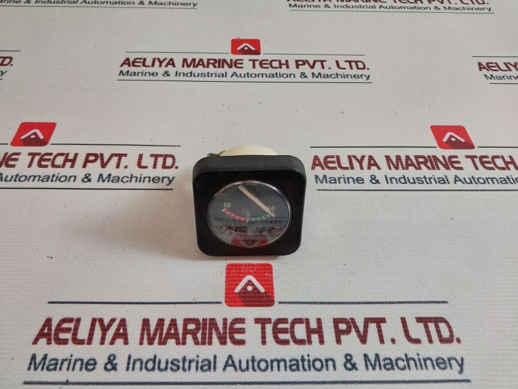 Vdo Technik N 03 210 205 Voltmeter 12V
