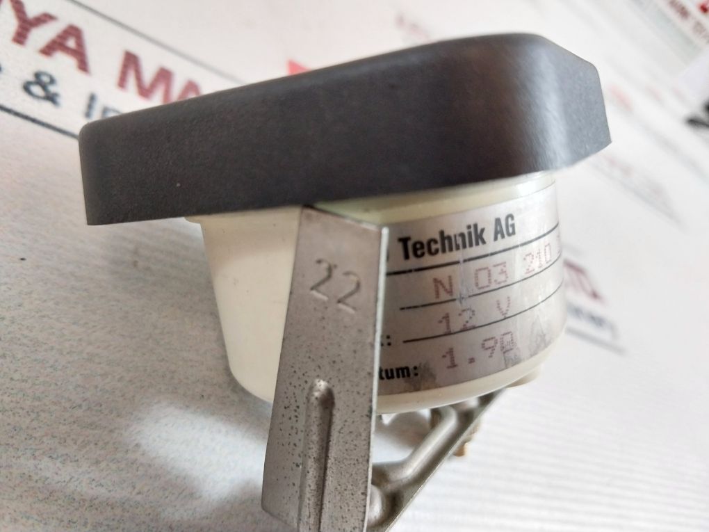 Vdo Technik N 03 210 205 Voltmeter 12V