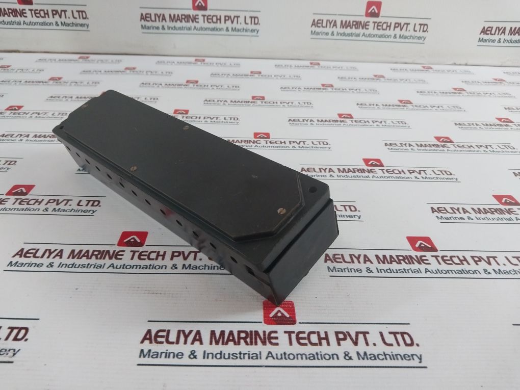 Veeco Vtt-4Fs 3-phase 4 Wire Test Terminal Block