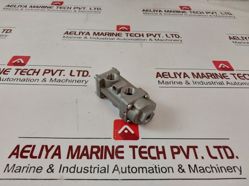 Versa Bsp-3308-316 Three-way Directional Control Valve