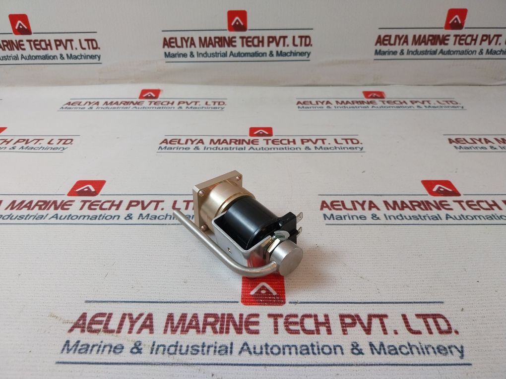 Versa Esm-3011-34-ars-e2Sp-z-38-d024 Three Way Solenoid Valve