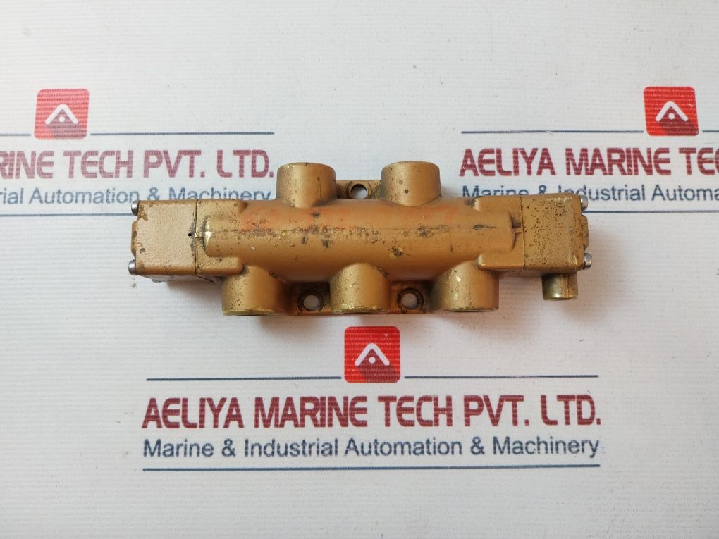 Versa Products Vsp-4402 5Way Pilot Control Valve 