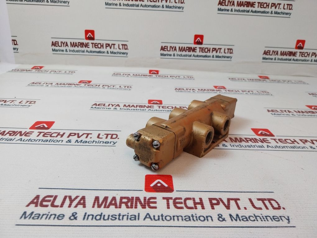 Versa Products Vsp-4402 5Way Pilot Control Valve 