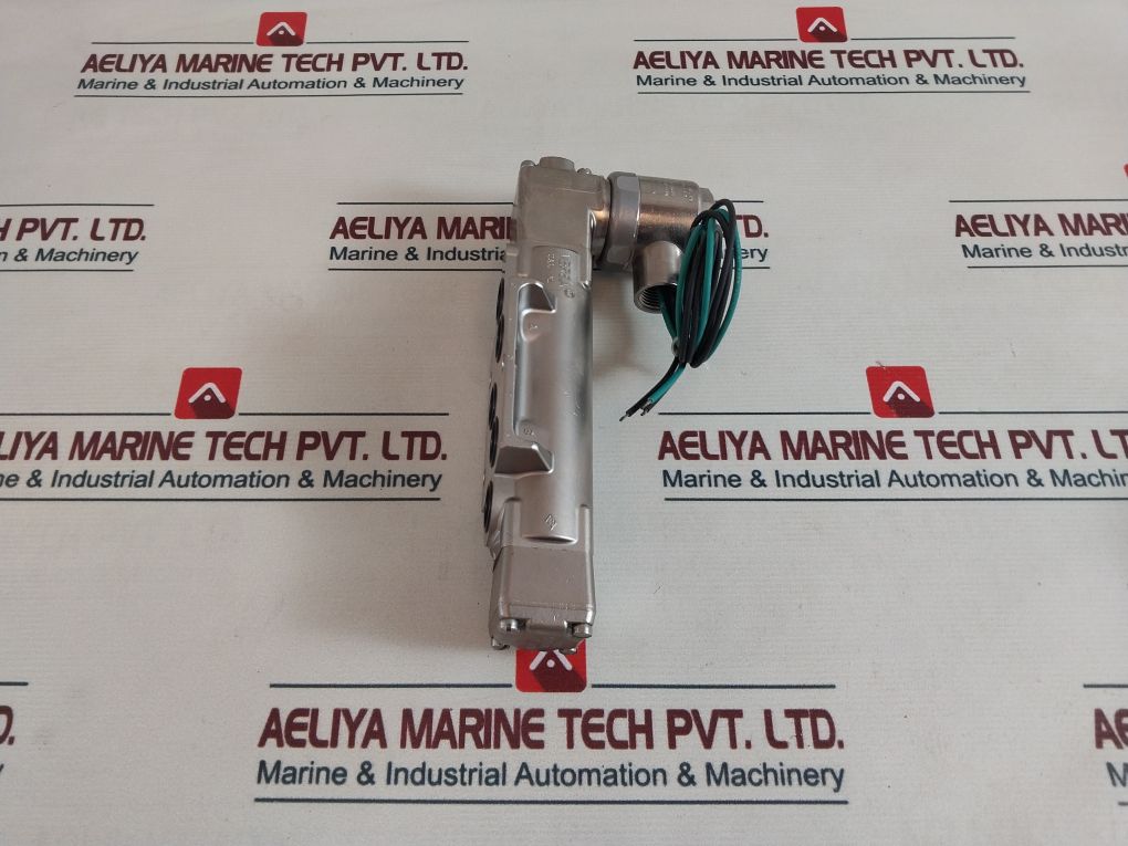 Versa Vsg-4532-ms-xx-167-a120 Four-way Valve Psi 175-40