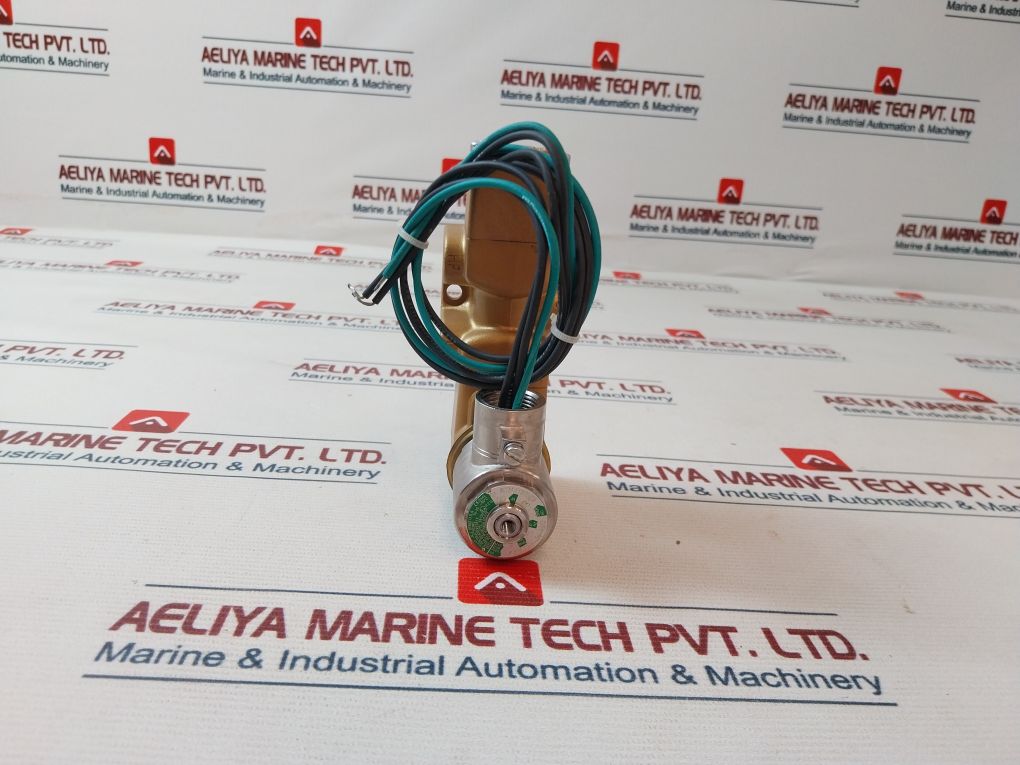 Versa Vsg-8322-xn-a120 Solenoid Valve Selector