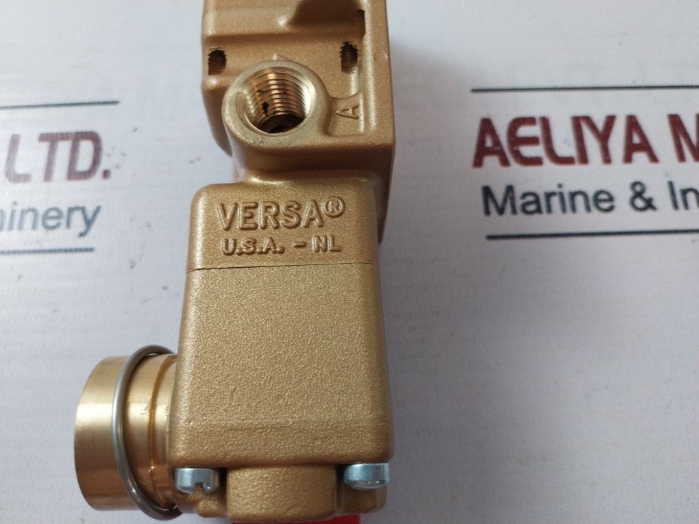 Versa Vzl-3301 3 Way Pneumatic Directional Valve 160-901-07-25