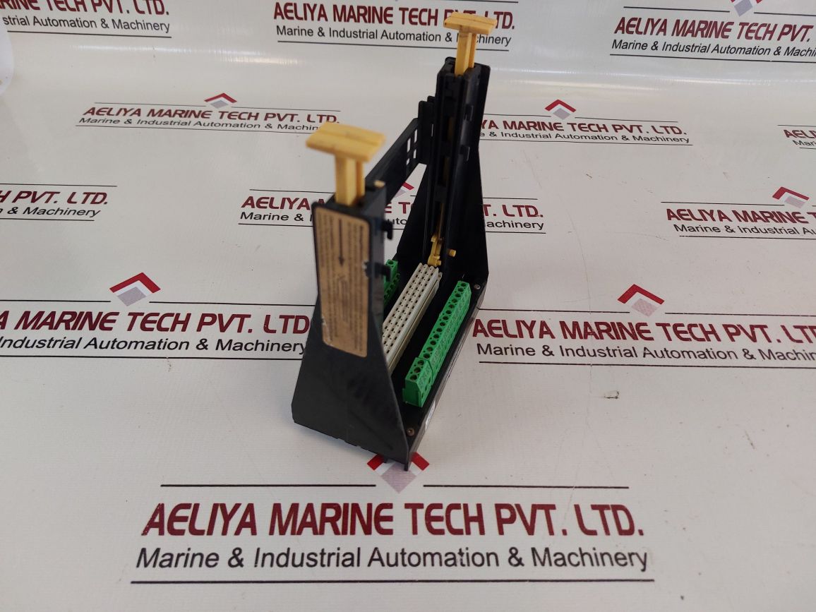 Vickers 02-104807 Card Holder