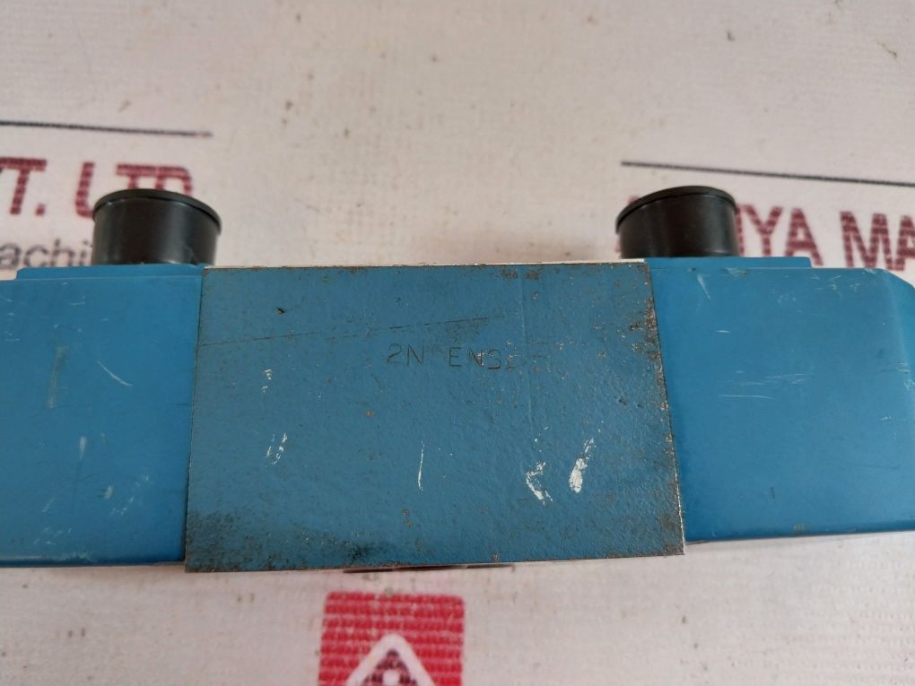 Vickers Dg4V 3 2N H M U1 D6 60 En38 Directional Control Valve 3045Psi