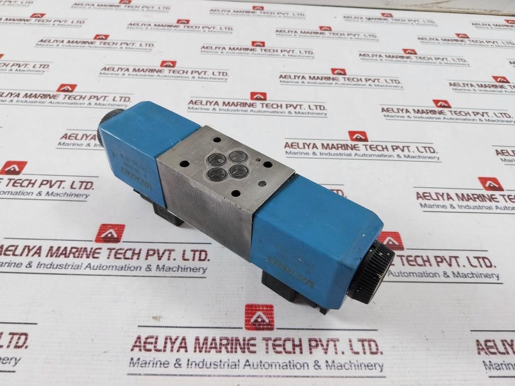 Vickers Dg4V 3 2N M U H7 60 Directional Control Valve