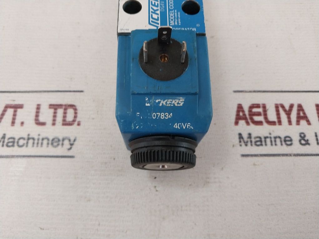 Vickers Dg4V 3 6C H M U1 D6 60 En38 Solenoid Directional Control Valve