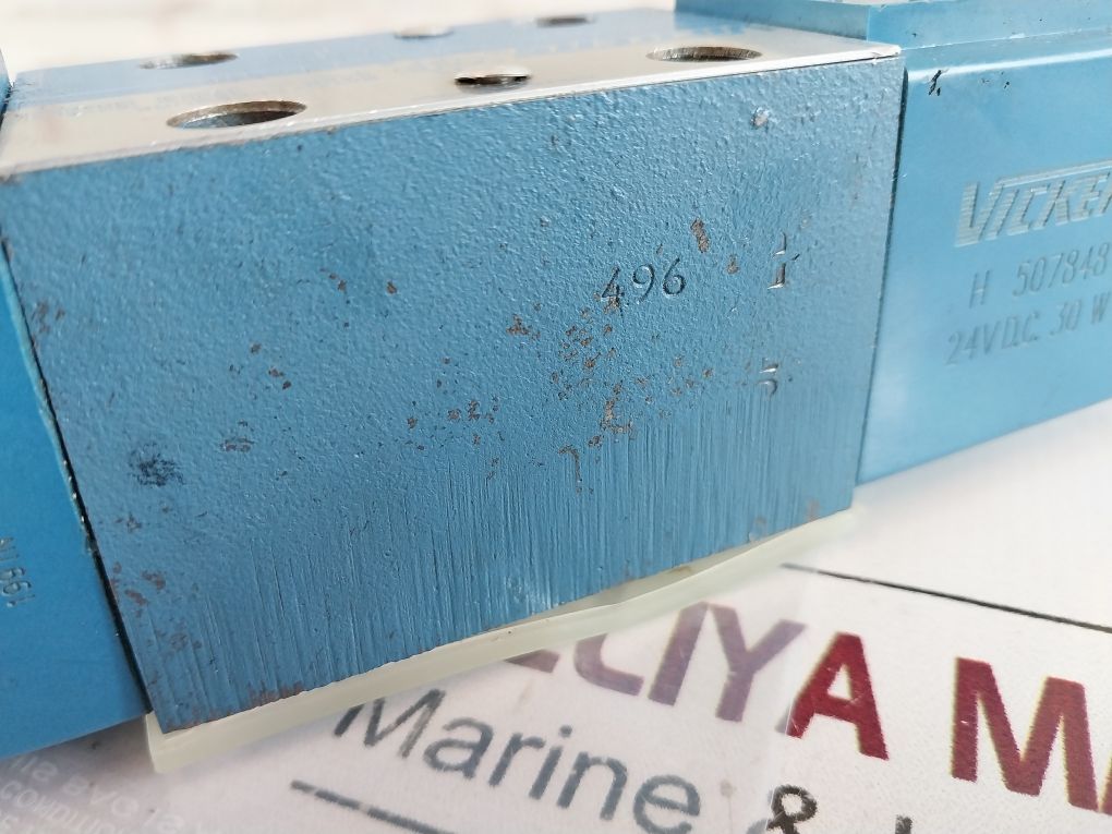 Vickers Dg4V 3 6C H M U1 H7 60 En38 Directional Control Valve