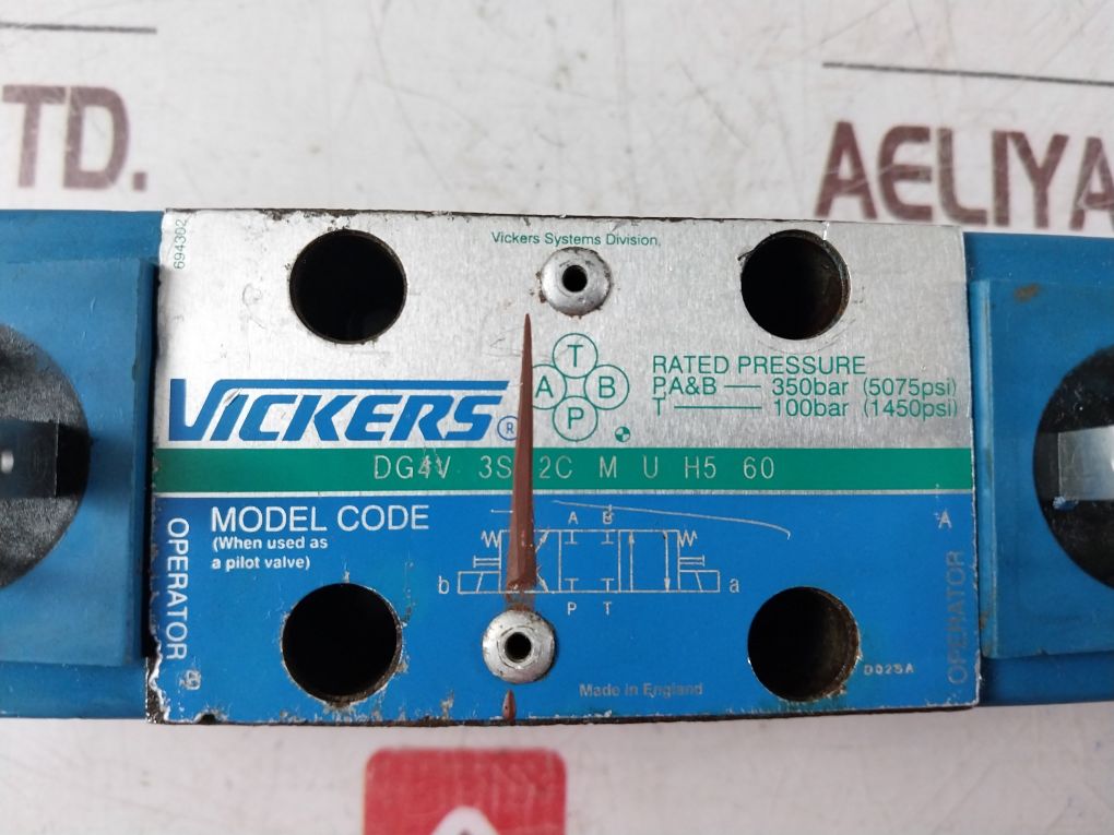 Vickers Dg4V 3S 2C M U H5 60 Solenoid Valve