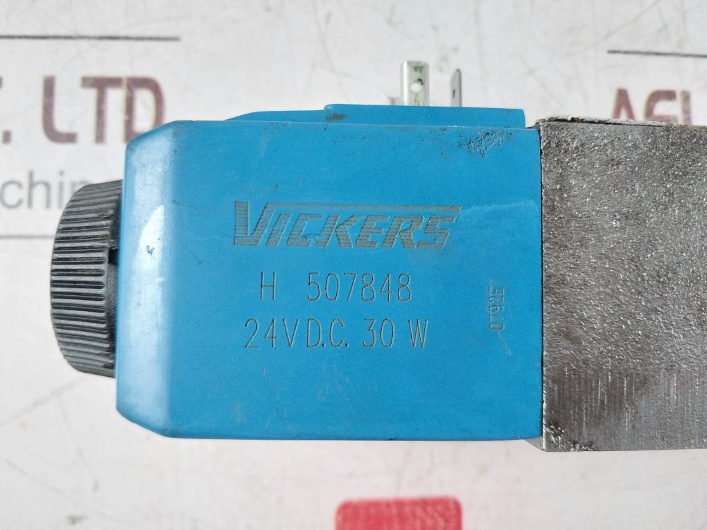Vickers Dg4V 3S 2C M U H5 60 Solenoid Valve