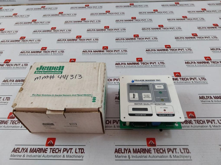 Village Marine 40-4097 Water Quality Monitor 10347 Rev.F