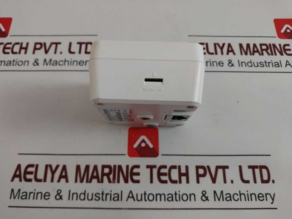 Vivotek Ip8131 Compact Cube Network Camera Set