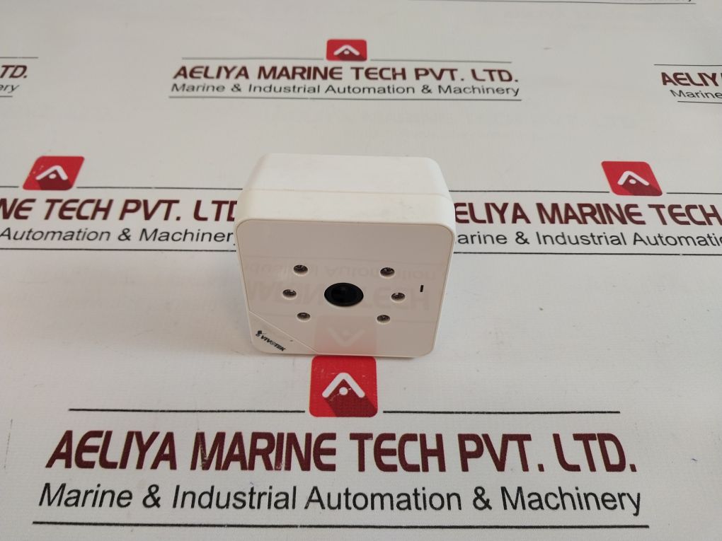 Vivotek Ip8131 Compact Cube Network Camera Set