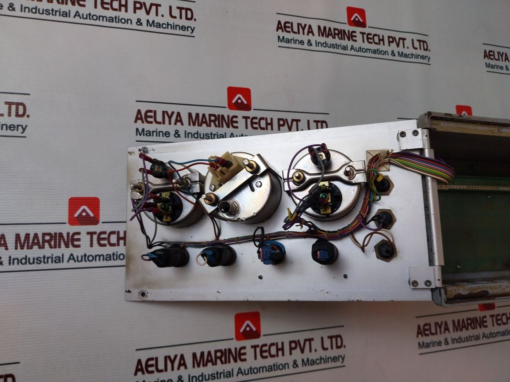 Volvo Penta 2700 Engine Controller