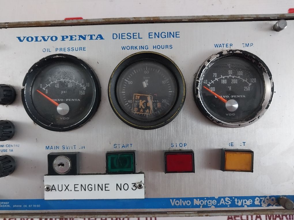 Volvo Penta Type 2700 Engine Controller 0-10 Kg/Cm2 0-150 Psi